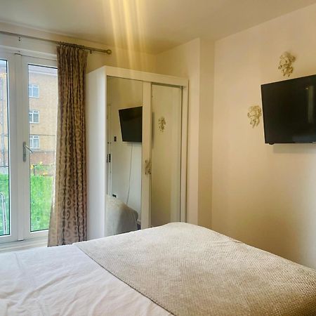 Room With Kitchen In Central Лондон Екстериор снимка