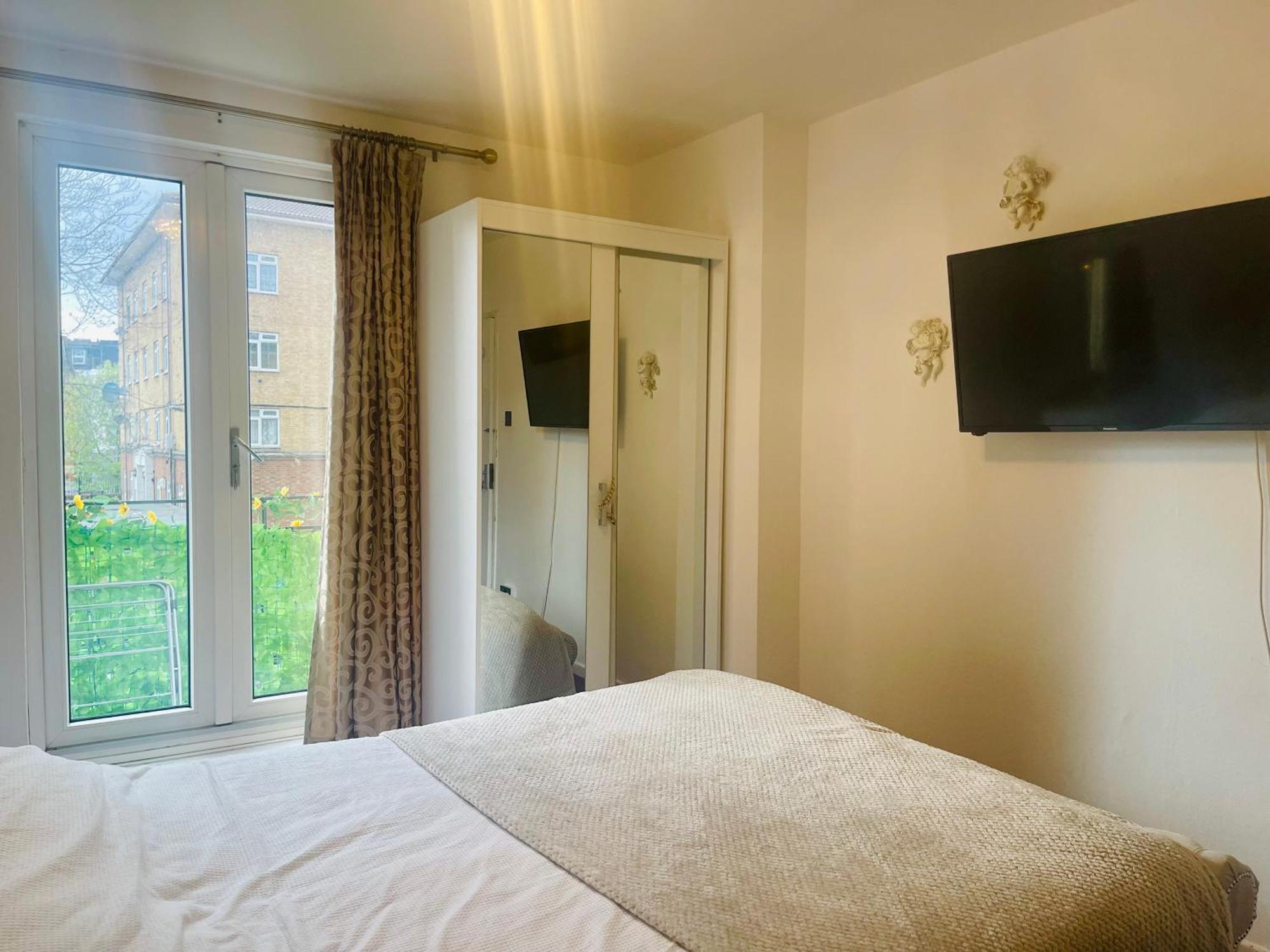 Room With Kitchen In Central Лондон Екстериор снимка