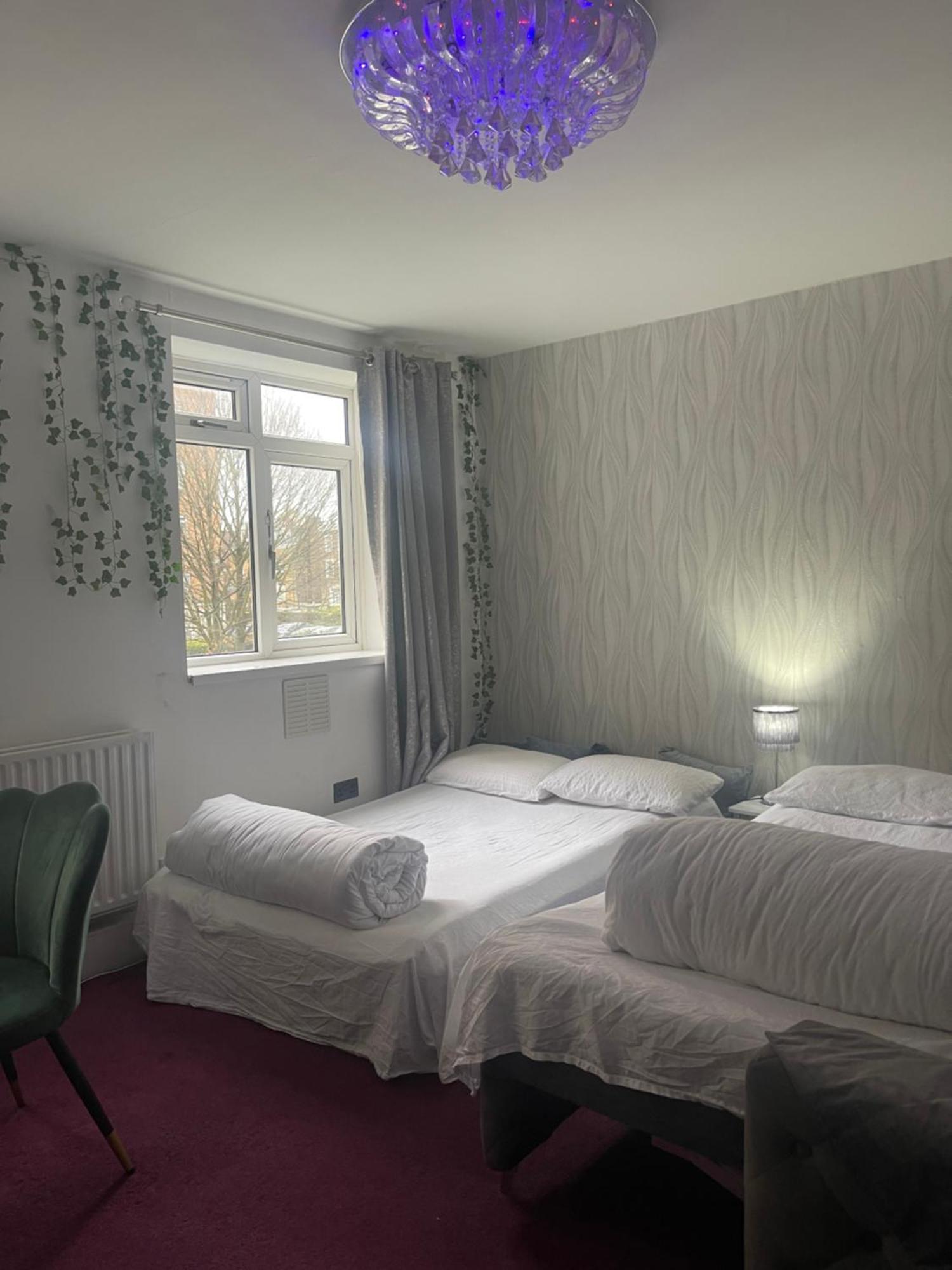 Room With Kitchen In Central Лондон Екстериор снимка